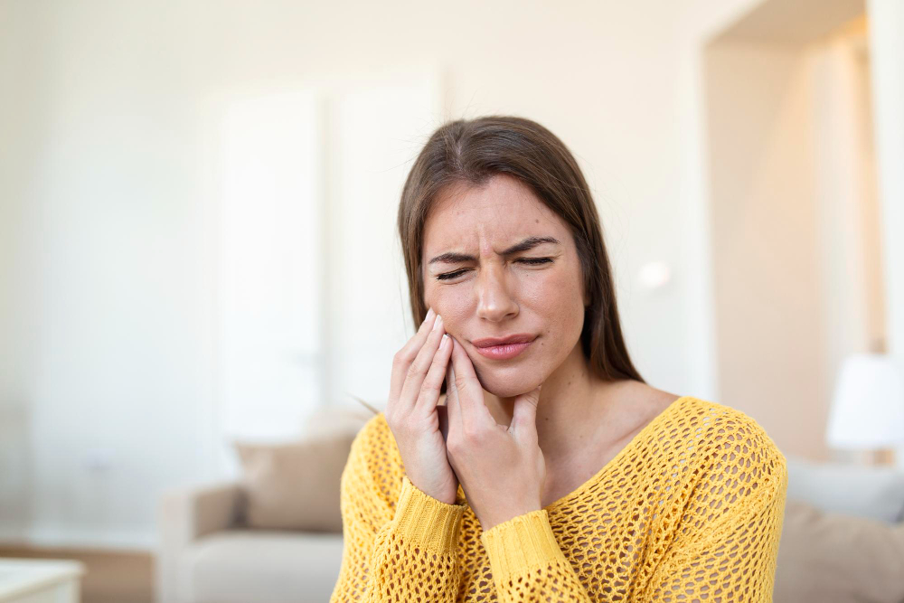 tooth infection symptoms​